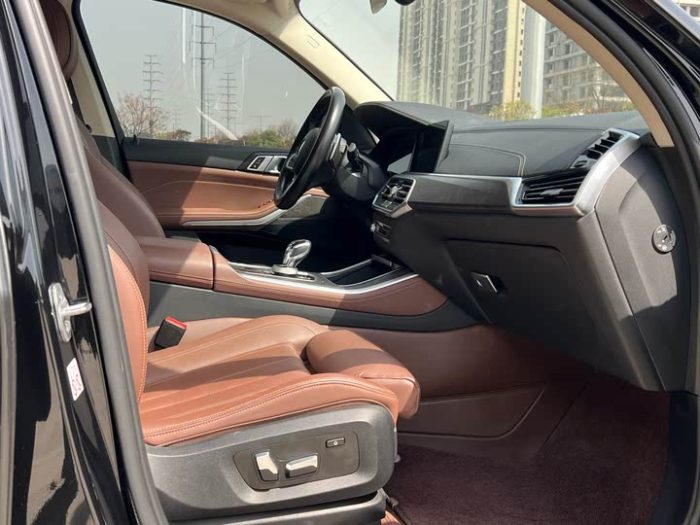BMW X5 2022 facelift xDrive 30Li M Sport package, Сентябрь 2022 г., пробег 105000 км. (Б/у) Полный — изображение 4