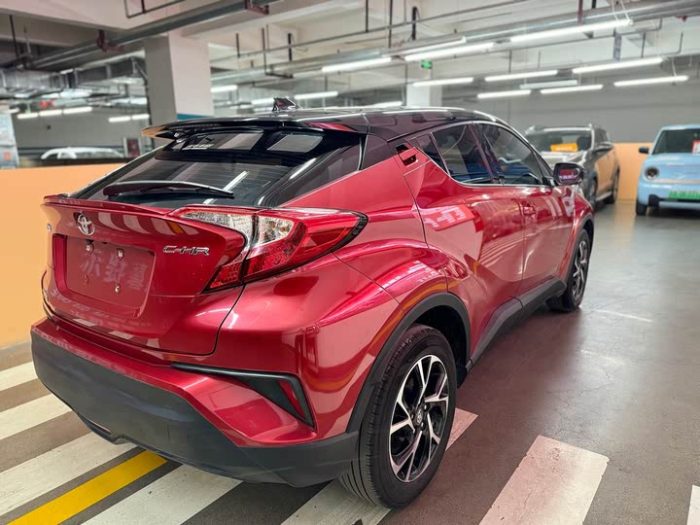 Toyota C-HR 2020 2.0L Ultimate Edition, Июнь 2021 г., пробег 29000 км. (Б/у) Передний — изображение 4