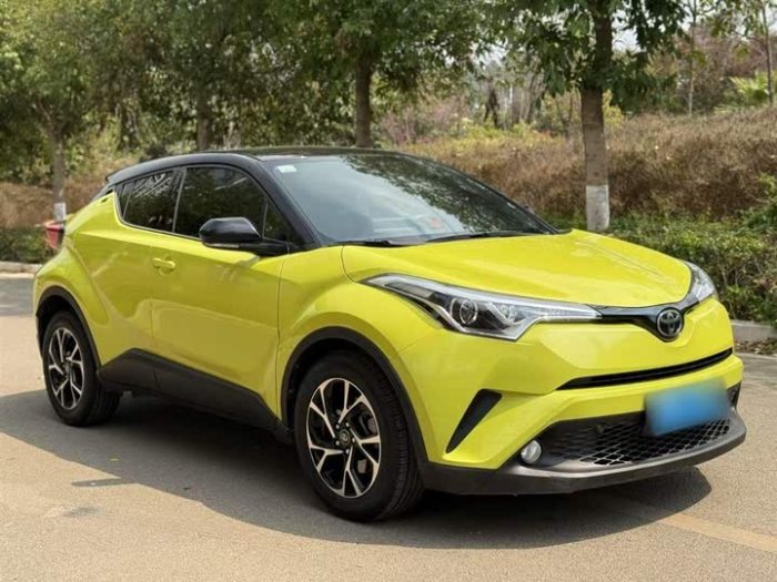 Toyota C-HR 2020 2.0L Leading Edition, Январь 2021 г., пробег 72900 км. (Б/у) Передний — изображение 4