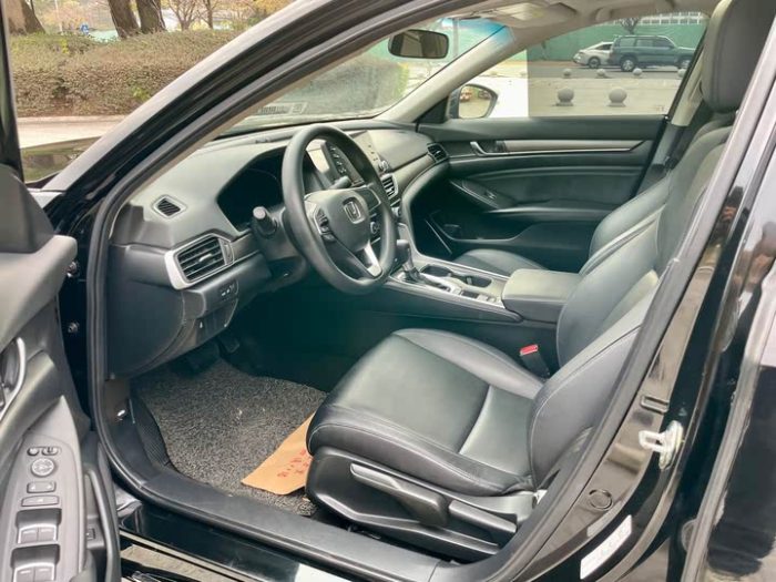 Accord 2018 230TURBO Comfort Edition National V, Август 2021 г., пробег 60000 км. (Б/у) Передний — изображение 5