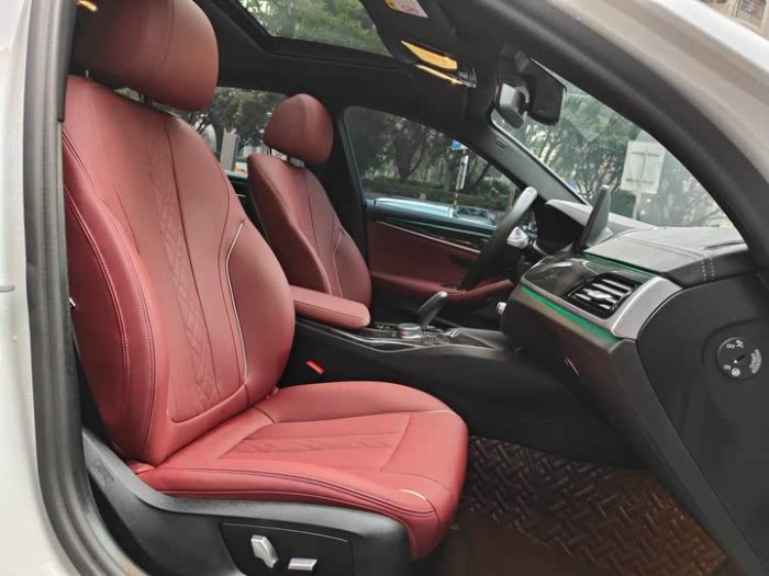 BMW 5 Series 2022 facelift 525Li M sports package, Январь 2023 г., пробег 48000 км. (Б/у) Задний — изображение 5