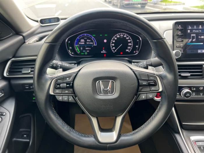 2018 Accord Hybrid 2.0L Smart Edition National VI, Октябрь 2020 г., пробег 81000 км. (Б/у) Передний — изображение 5