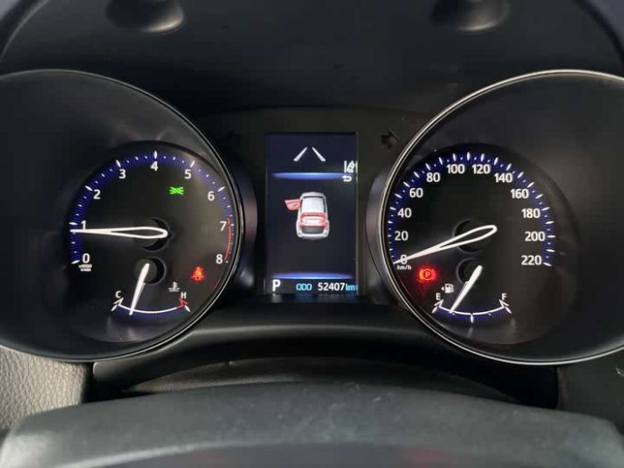 Toyota C-HR 2021 2.0L Luxury Edition, Январь 2022 г., пробег 52400 км. (Б/у) Передний — изображение 5
