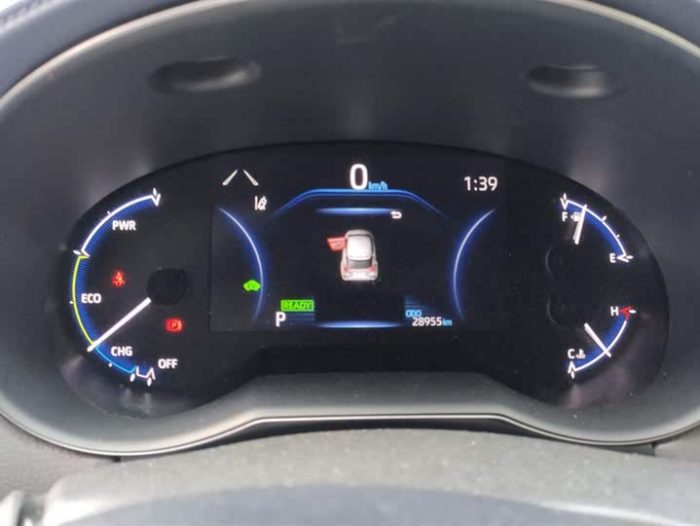 Toyota C-HR 2021 Dual Engine 2.0L E-CVT Luxury Edition, Ноябрь 2022 г., пробег 29000 км. (Б/у) Передний — изображение 5