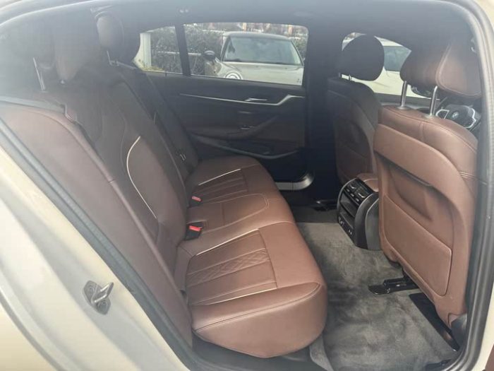 BMW 5 Series 2022 530Li Leading M Sport Package, Январь 2023 г., пробег 42000 км. (Б/у) Задний — изображение 5