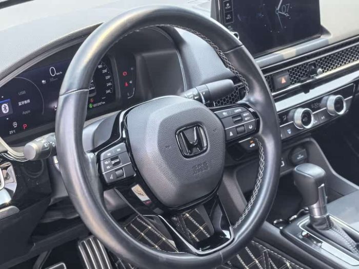 2022 Civic 240TURBO CVT Ignition Edition, Май 2022 г., пробег 31000 км. (Б/у) Передний — изображение 6