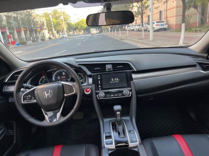 Civic 2019 220TURBO CVT Dynamic Edition National V, Апрель 2021 г., пробег 70000 км. (Б/у) Передний — изображение 6