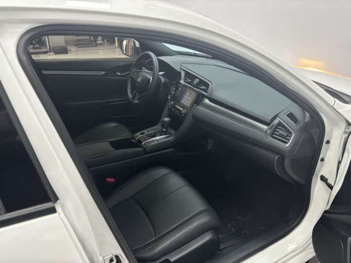 Civic 2021 HATCHBACK 220TURBO CVT New Control, Август 2022 г., пробег 23500 км. (Б/у) Передний — изображение 6