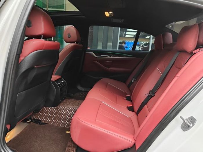 BMW 5 Series 2022 facelift 525Li M sports package, Январь 2023 г., пробег 48000 км. (Б/у) Задний — изображение 6