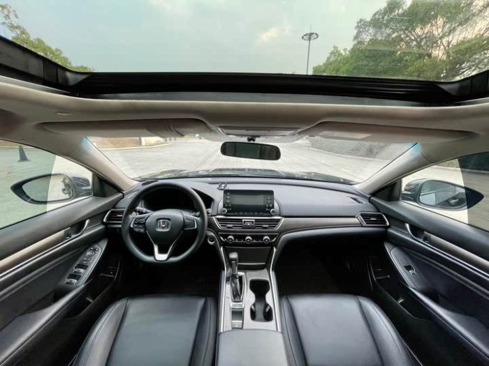 Accord 2018 230TURBO Comfort Edition National V, Август 2021 г., пробег 60000 км. (Б/у) Передний — изображение 6