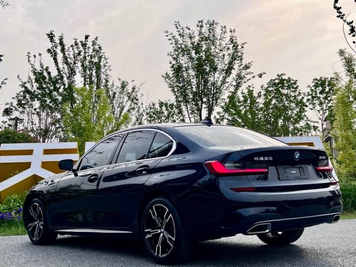 BMW 3 Series 2021 facelift 325Li M Sport Night Edition, Январь 2022 г., пробег 30000 км. (Б/у) Задний — изображение 6
