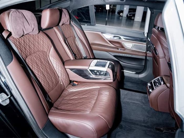 BMW 7 Series 2021 740Li Leading M Sport Package, Февраль 2022 г., пробег 59800 км. (Б/у) Задний — изображение 6