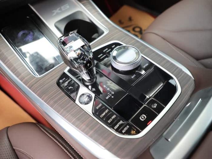 BMW X5 2022 facelift xDrive 40Li M Sport package, Декабрь 2022 г., пробег 28000 км. (Б/у) Полный — изображение 6