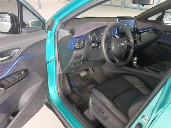 Toyota C-HR 2020 2.0L Leading Edition, Май 2020 г., пробег 39000 км. (Б/у) Передний — изображение 6
