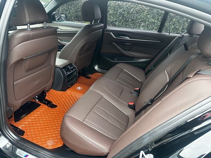 BMW 5 Series 2022 530Li Leading M Sport Package, Апрель 2022 г., пробег 44000 км. (Б/у) Задний — изображение 6