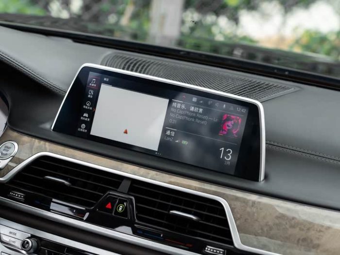BMW 7 Series 2019 740Li Leading Luxury Package, Июль 2020 г., пробег 41000 км. (Б/у) Задний — изображение 7