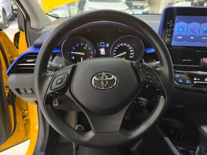 Toyota C-HR 2020 2.0L Leading Edition, Декабрь 2021 г., пробег 21000 км. (Б/у) Передний — изображение 7