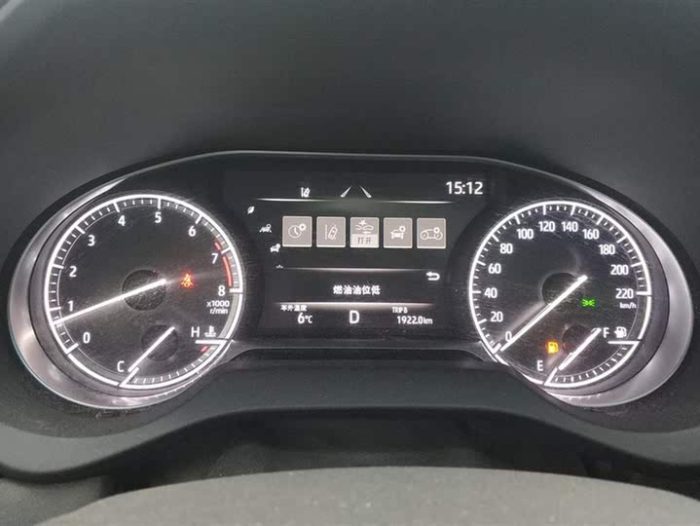 Venza 2022 2.0L CVT 2WD Luxury Edition, Октябрь 2022 г., пробег 42500 км. (Б/у) Передний — изображение 7