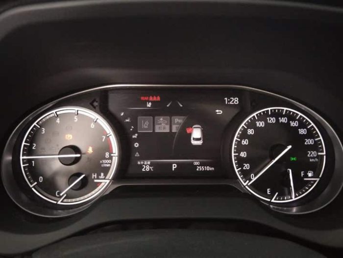 Venza 2022 2.0L CVT 2WD Premium Edition, Ноябрь 2022 г., пробег 25500 км. (Б/у) Передний — изображение 7