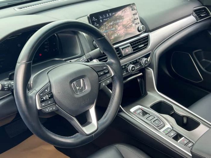 2018 Accord Hybrid 2.0L Smart Edition National VI, Октябрь 2020 г., пробег 81000 км. (Б/у) Передний — изображение 7