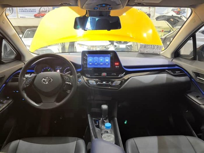 Toyota C-HR 2020 2.0L Leading Edition, Декабрь 2021 г., пробег 21000 км. (Б/у) Передний — изображение 8