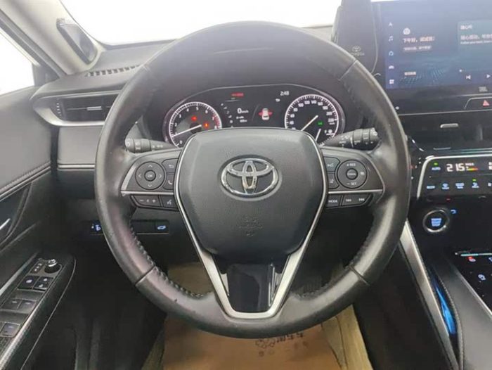 Venza 2022 2.0L CVT 2WD Premium Edition, Ноябрь 2022 г., пробег 27500 км. (Б/у) Передний — изображение 8