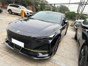 Changan UNI-V 2022 1.5T Sports Edition, Апрель 2022 г., пробег 14000 км. (Б/у) Передний