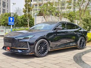 Changan UNI-V 2023 1.5T Sports Edition, Февраль 2023 г., пробег 28000 км. (Б/у) Передний