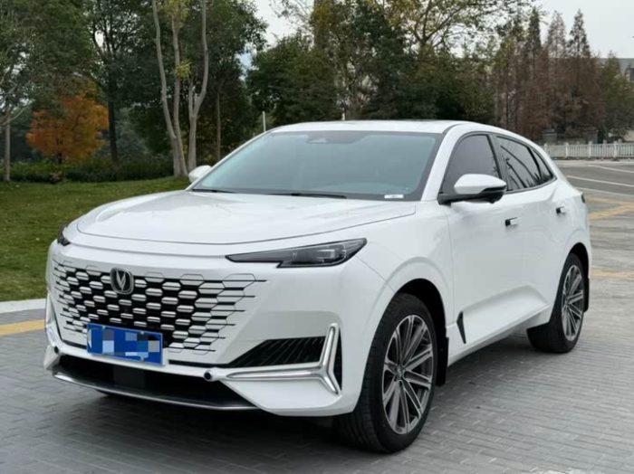 Changan UNI-K 2021 2.0T Premium Edition, Июль 2021 г., пробег 32000 км. (Б/у) Передний