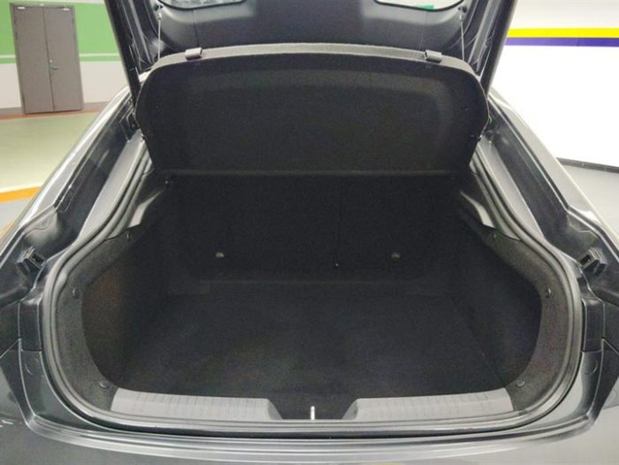 Changan UNI-V 2022 1.5T Premium Edition, Октябрь 2022 г., пробег 40900 км. (Б/у) Передний — изображение 2