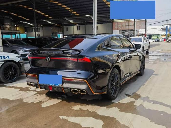 Changan UNI-V 2023 2.0T Speed ​​Edition, Сентябрь 2022 г., пробег 53000 км. (Б/у) Передний — изображение 2