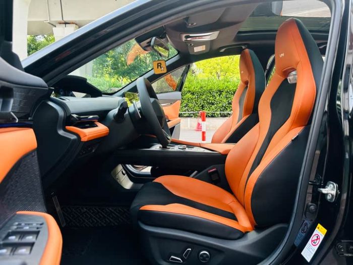 Changan UNI-V 2023 2.0T Speed ​​Edition, Июнь 2023 г., пробег 5000 км. (Б/у) Передний — изображение 3