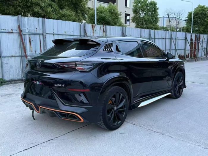 Changan UNI-T 2022 1.5T Sports Edition Premium Edition, Октябрь 2021 г., пробег 40000 км. (Б/у) Передний — изображение 3