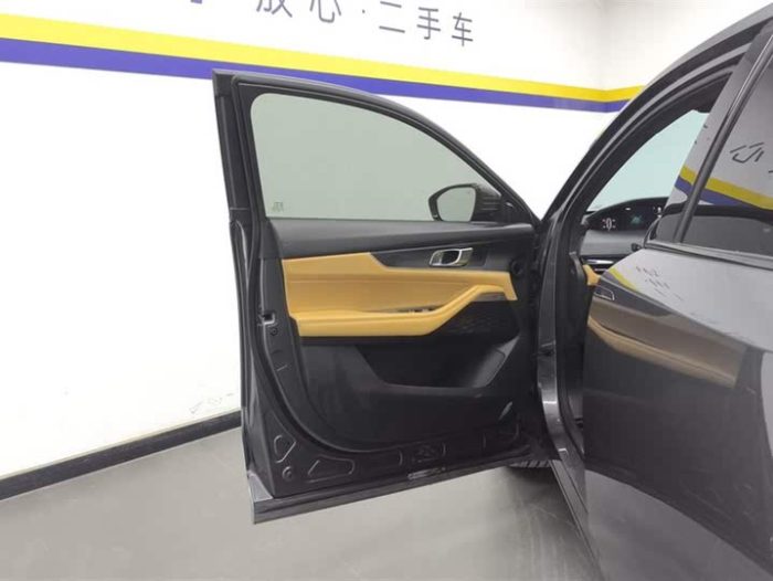 Changan UNI-K 2021 2.0T Excellence Edition, Январь 2022 г., пробег 36700 км. (Б/у) Передний — изображение 3