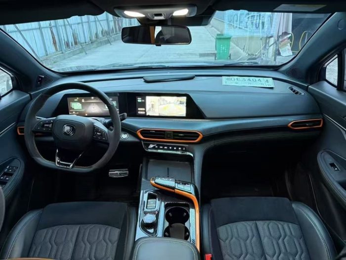 Changan UNI-T 2022 1.5T Sports Edition Premium Edition, Октябрь 2021 г., пробег 40000 км. (Б/у) Передний — изображение 5