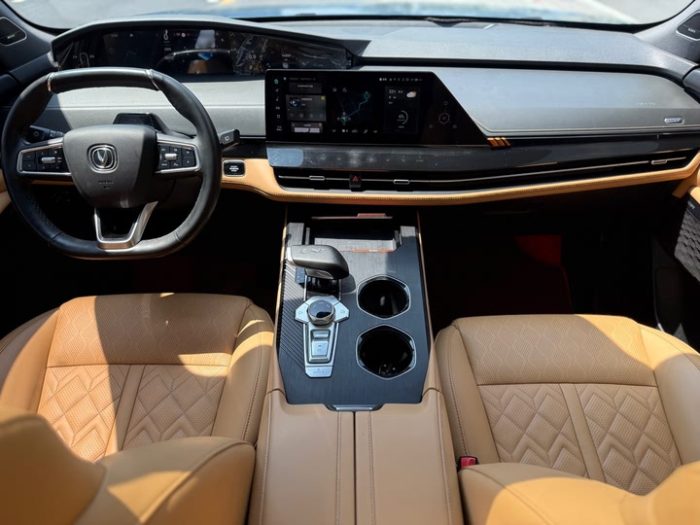 Changan UNI-K 2021 2.0T Premium Edition, Декабрь 2021 г., пробег 40000 км. (Б/у) Передний — изображение 5