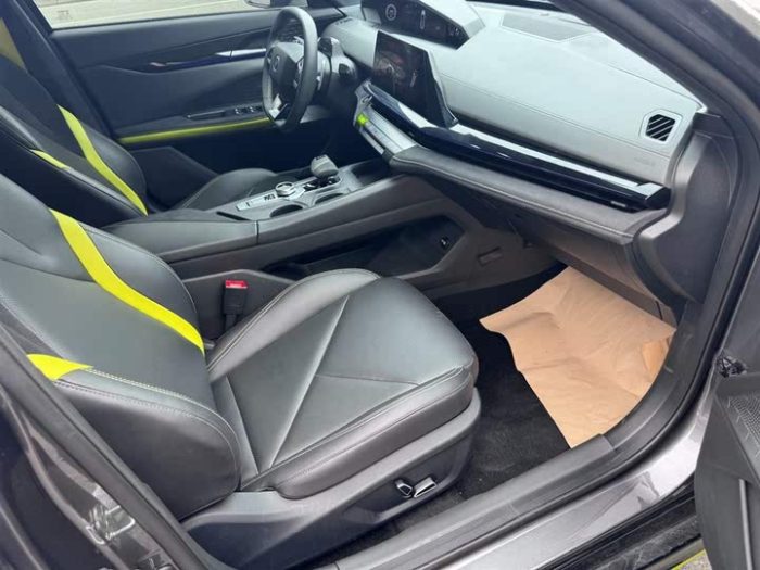 Changan UNI-V 2022 1.5T Sports Edition, Сентябрь 2022 г., пробег 20000 км. (Б/у) Передний — изображение 5