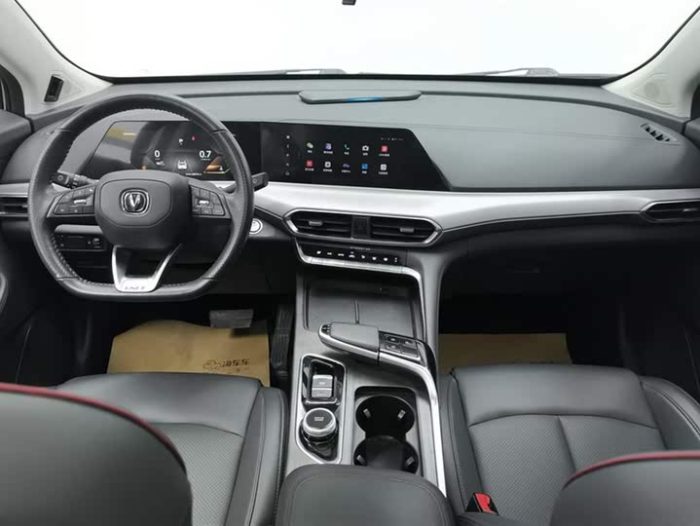 Changan UNI-T 2020 1.5T Premium Edition, Июль 2021 г., пробег 28000 км. (Б/у) Передний — изображение 6