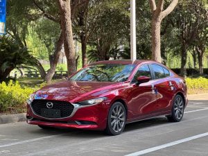 2020 Mazda 3 Axela 2.0L Automatic Premium Edition, Сентябрь 2020 г., пробег 40000 км. (Б/у) Передний