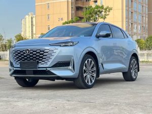 Changan UNI-K 2021 2.0T Premium Edition, Апрель 2021 г., пробег 20000 км. (Б/у) Передний