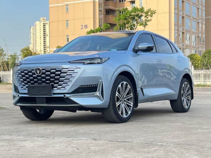 Changan UNI-K 2021 2.0T Premium Edition, Апрель 2021 г., пробег 20000 км. (Б/у) Передний