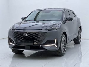 Changan UNI-K 2023 2.0T 2WD Yueling Edition, Сентябрь 2022 г., пробег 56000 км. (Б/у) Передний