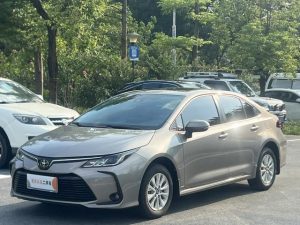 Corolla 2021 1.2T S-CVT Luxury Edition, Ноябрь 2020 г., пробег 69000 км. (Б/у) Передний