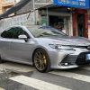 Camry 2021 2.0G Luxury Edition, Июнь 2021 г., пробег 64000 км. (Б/у) Передний — изображение 2