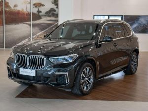 2022 BMW X5 xDrive 30Li Exclusive M Sport Package, Май 2022 г., пробег 49000 км. (Б/у) Полный