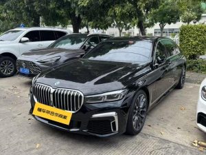 2019 BMW 7 Series 740Li xDrive Executive Luxury Package, Ноябрь 2020 г., пробег 43000 км. (Б/у) Задний