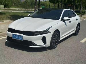 Kia K5 2021 380T GT-Line Flagship Edition, Сентябрь 2021 г., пробег 38000 км. (Б/у) Передний