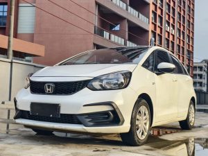 2021 Fit 1.5L CVT Trendy Edition, Ноябрь 2021 г., пробег 40000 км. (Б/у) Передний