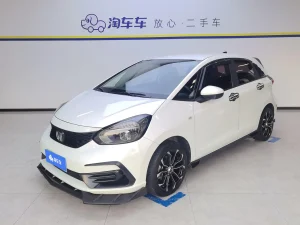 2021 Fit 1.5L CVT Trendy Edition, Июль 2021 г., пробег 40600 км. (Б/у) Передний