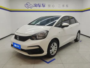 2021 Fit 1.5L CVT Trendy Edition, Июль 2021 г., пробег 18900 км. (Б/у) Передний